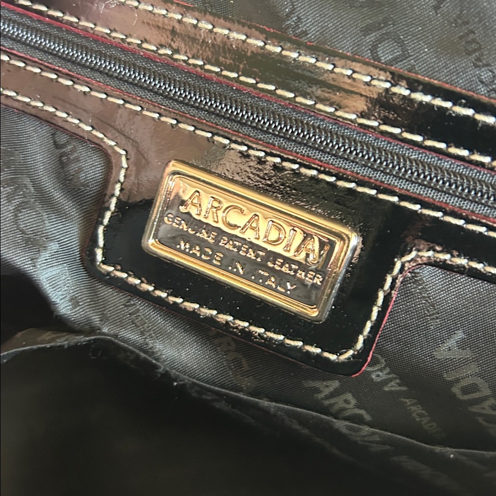 ARCADIA MADE IN ITALY PATENT LEATHER SATCHEL HAND BAG - Picture 9 of 9